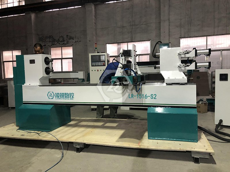 LR-1516-S2雙軸車?yán)姷褚惑w機(jī)