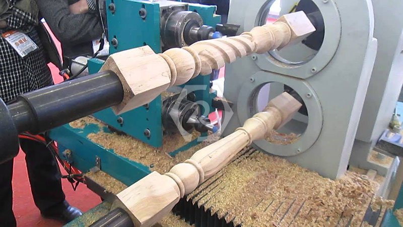 雙軸車?yán)姷褚惑w機(jī)加工圖