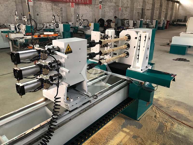 三軸六刀車拉雕多功能一體全自動數控木工車床