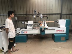 云南昆明客戶訂購凌銳LR-1530-S單軸車銑雕多功能一體數控木工車床